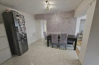 Apartamento de 3 Dormitorios Distribuido – Rond Alba Iulia – Sin Comisión - foto 7