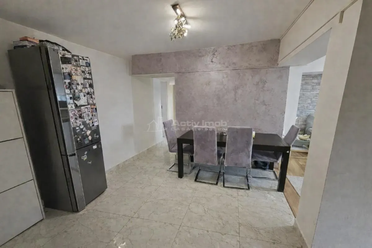 Apartamento de 3 Dormitorios Distribuido – Rond Alba Iulia – Sin Comisión - foto 7