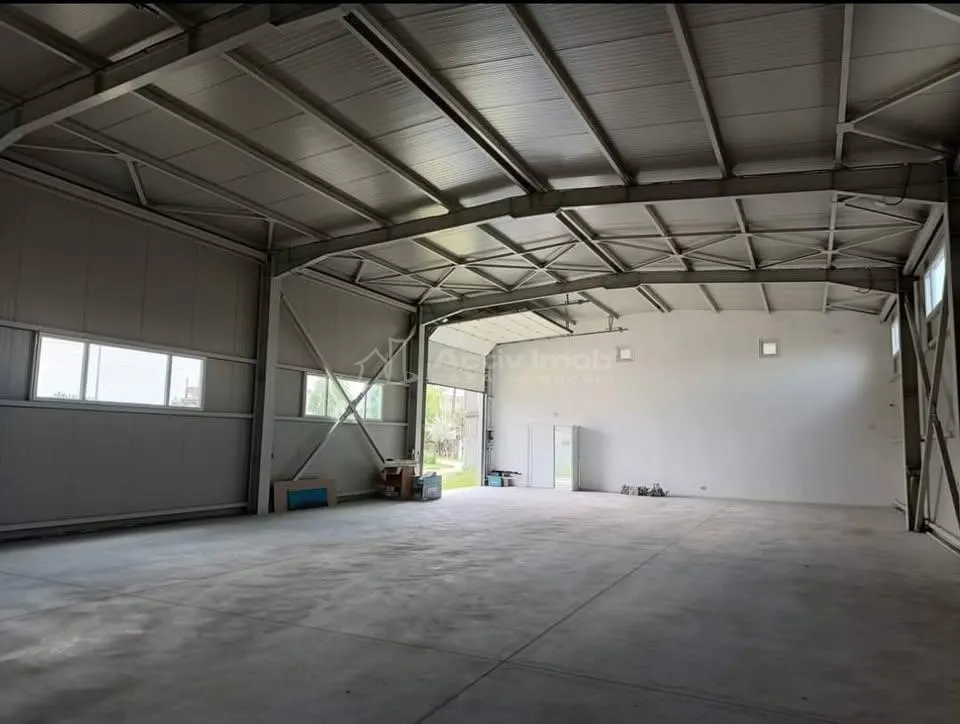 Entrepôt Moderne 400 m² + Showroom/Bureaux | Terrain 2.500 m² | Accès Poids Lourds - foto 1