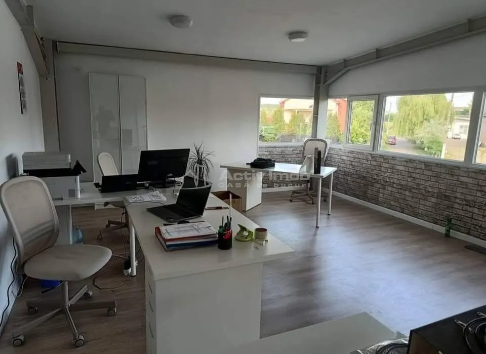 Entrepôt Moderne 400 m² + Showroom/Bureaux | Terrain 2.500 m² | Accès Poids Lourds - foto 2