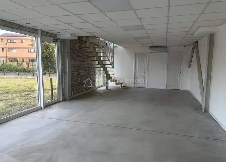 Entrepôt Moderne 400 m² + Showroom/Bureaux | Terrain 2.500 m² | Accès Poids Lourds - foto 3