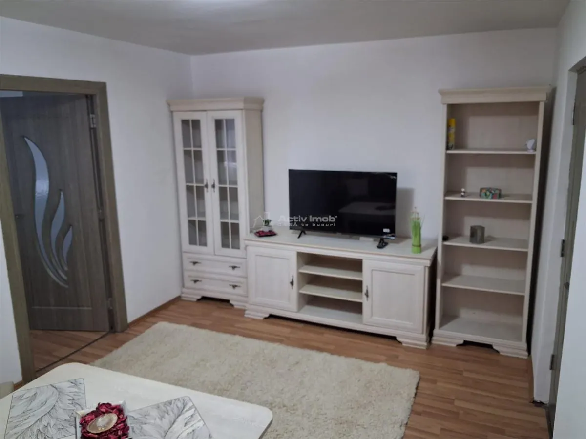 Resita, 2-Bedroom Ground Floor Apartment for Rent, University Area - foto 2