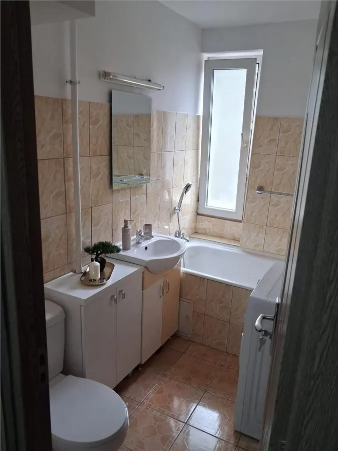 Resita, 2-Bedroom Ground Floor Apartment for Rent, University Area - foto 8