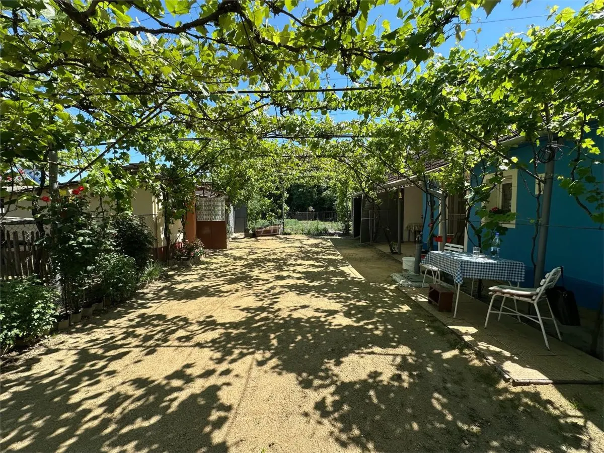 Maison de Charme avec Jardin et Cour, 1500sqm, Birda - foto 13