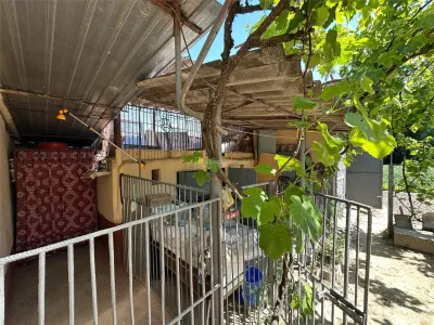Maison de Charme avec Jardin et Cour, 1500sqm, Birda - foto 16