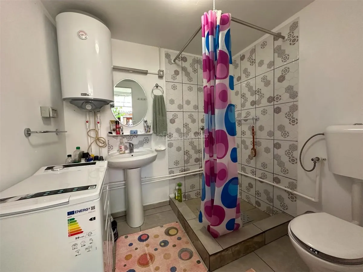 Maison de Charme avec Jardin et Cour, 1500sqm, Birda - foto 7