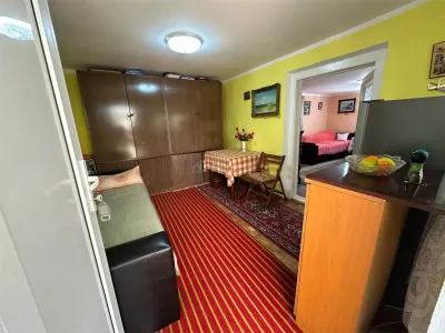 Maison de Charme avec Jardin et Cour, 1500sqm, Birda - foto 8