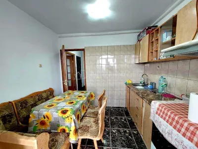 3卧室公寓，73平方米，3楼，家具齐全，Dorobanți - foto 12