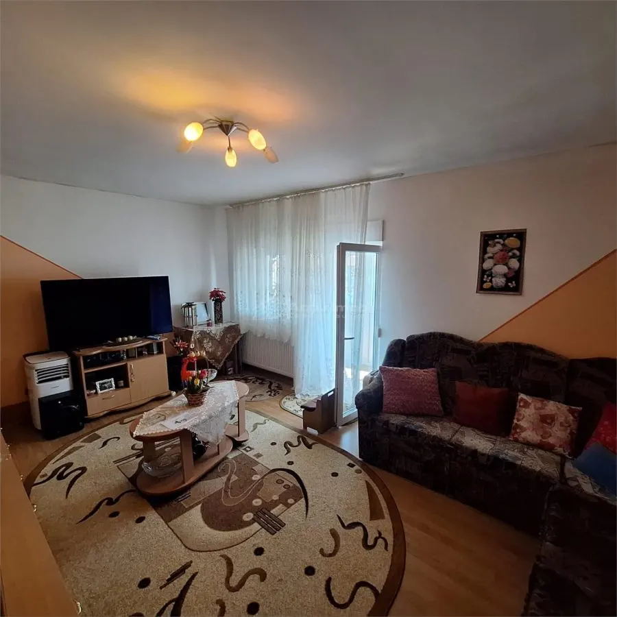 Bocsa, Apartamento de 2 Dormitorios, Clase Confort, Distribución Separada - foto 6