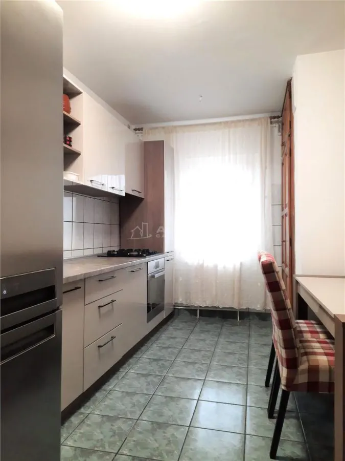 Appartement 3 Chambres Meublé et Équipé, Baia Mare Ultra-Central - foto 2