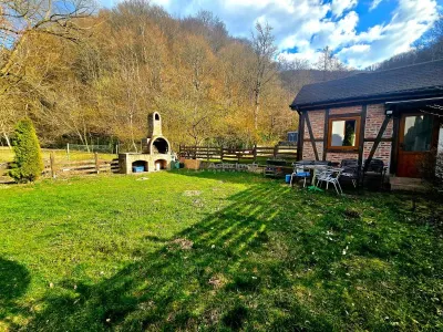 Resita Villa 500 sqm Terrain, Lisière Forêt, Commission Zéro Acheteur - foto 2