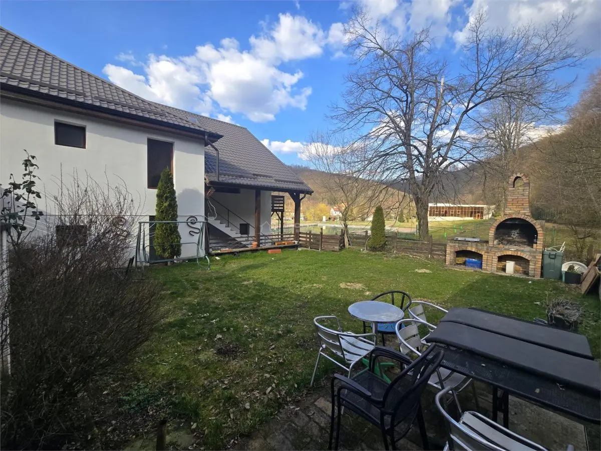 Resita Villa 500 sqm Terrain, Lisière Forêt, Commission Zéro Acheteur - foto 16