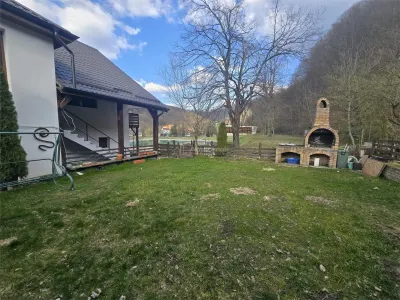 Resita Villa 500 sqm Terrain, Lisière Forêt, Commission Zéro Acheteur - foto 17