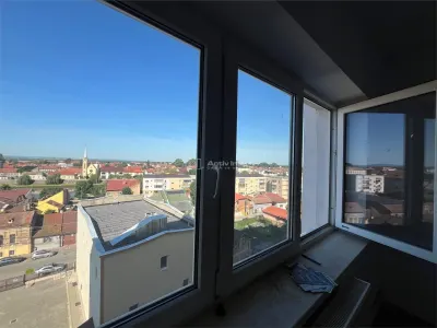 Lugoj, 3-Bedroom Apartment, 84 sqm, Split Layout, 6th Floor, Central Post Office Building - foto 22