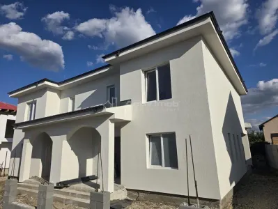 Casa / Duplex - 4 camere - Magurele - 140 m utili - Magurele
