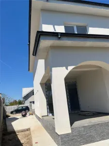 Duplex - 4 Chambres - Măgurele - 140 m² - foto 5