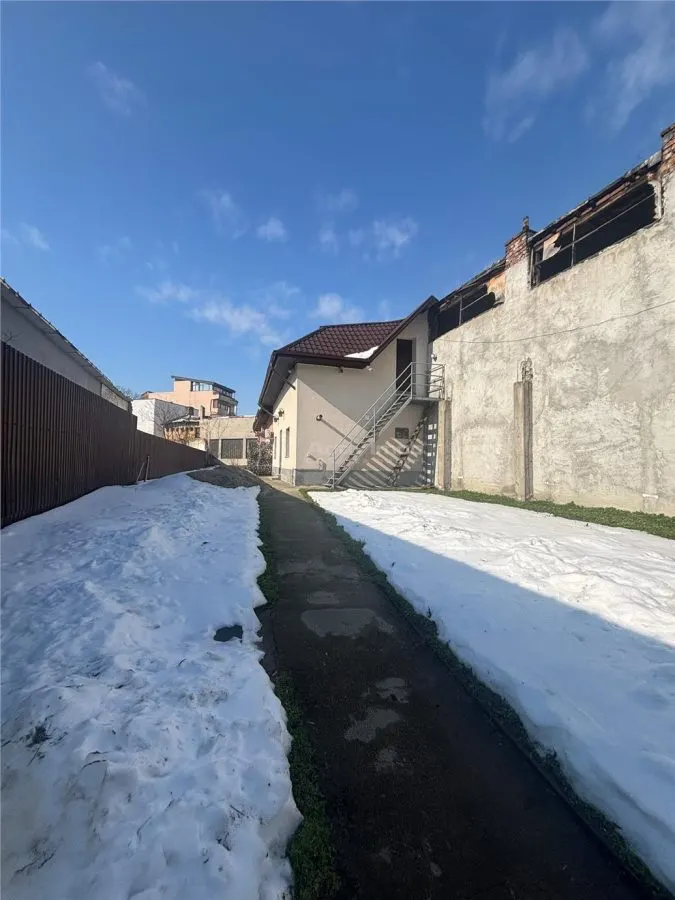 Maison de 101 m² et Terrain de 469 m², Piata Cosbuc - foto 4