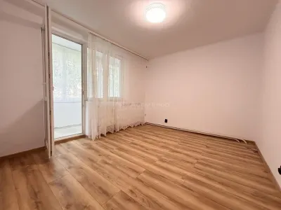 Appartement 2 Chambres Rénové - Rez-de-Chaussée - 52 m² - foto 4