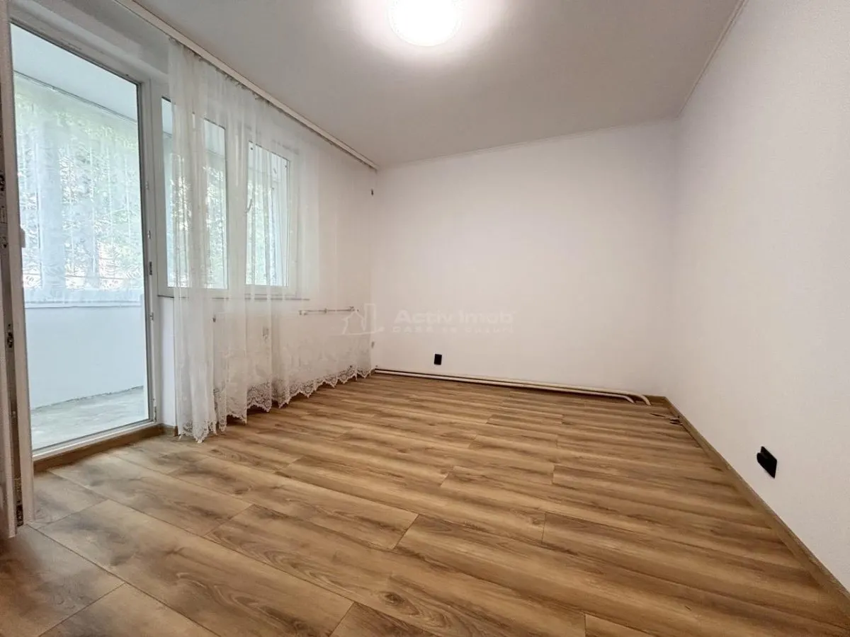 Appartement 2 Chambres Rénové - Rez-de-Chaussée - 52 m² - foto 5