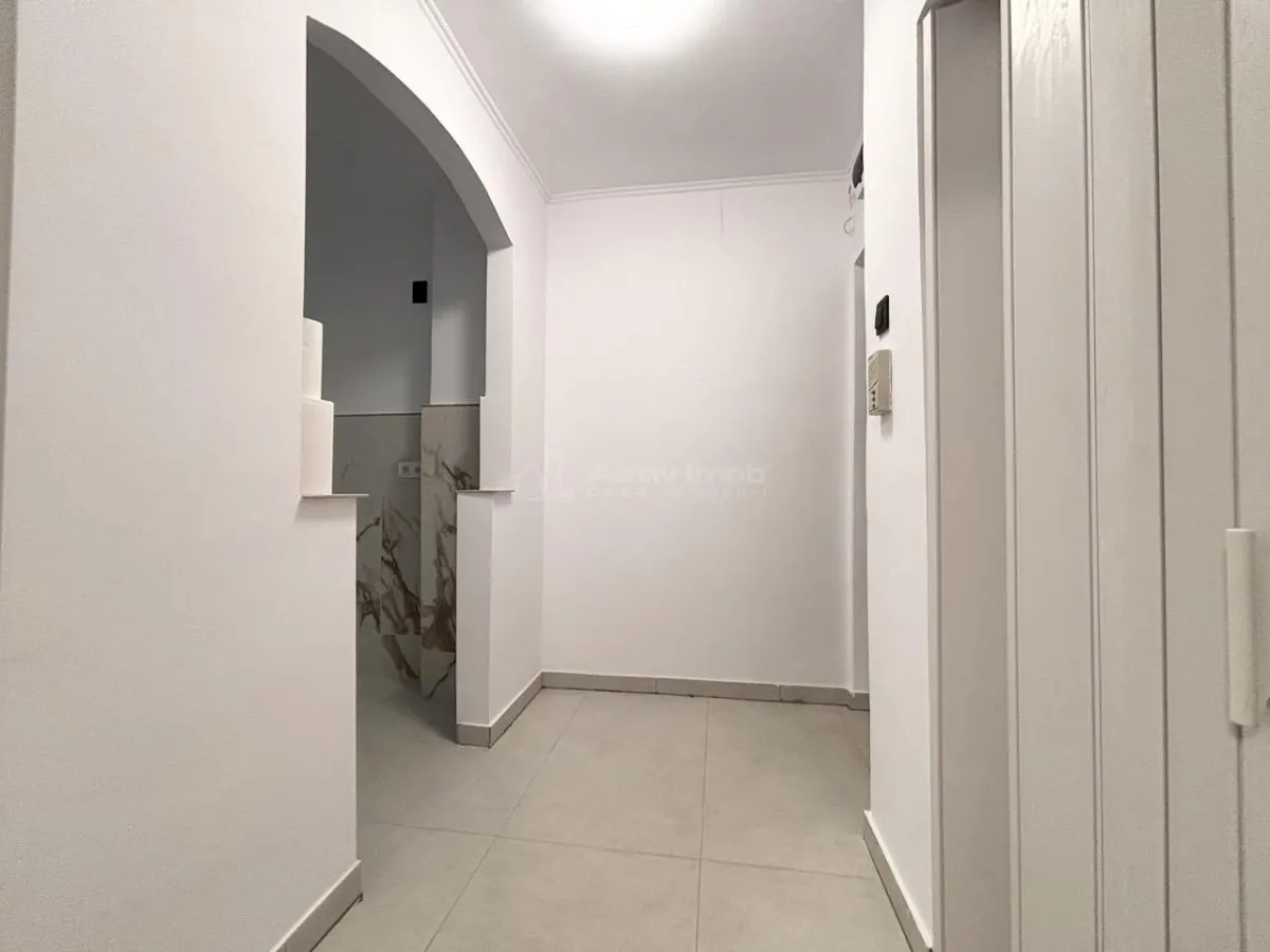 Appartement 2 Chambres Rénové - Rez-de-Chaussée - 52 m² - foto 7