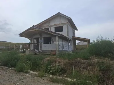 Maison Neuve - Phase Brute - Mintia - foto 5