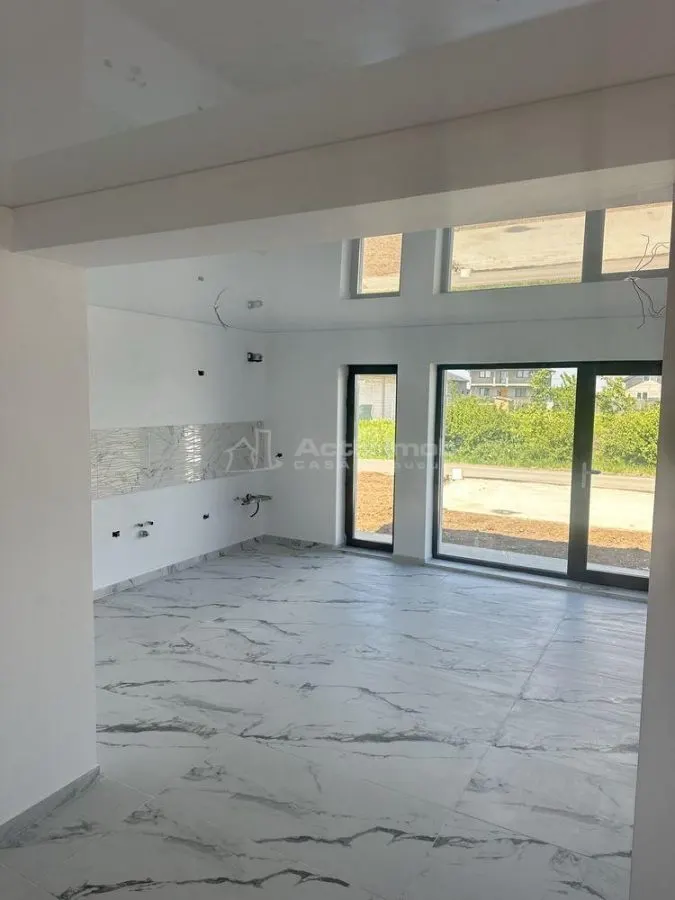 Maison Neuve P+1+Grenier | Proche de Bucarest | Finitions Premium - foto 2