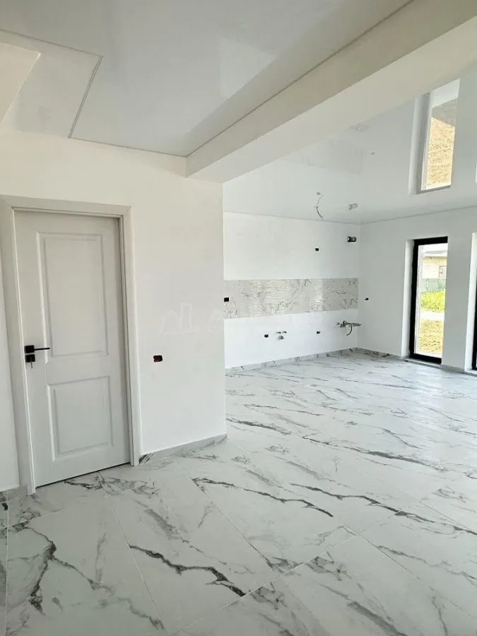 Maison Neuve P+1+Grenier | Proche de Bucarest | Finitions Premium - foto 8