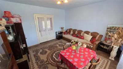 Petrilova | Propriété de 4.400 m² | 9 Pièces | Zéro Commission - foto 12