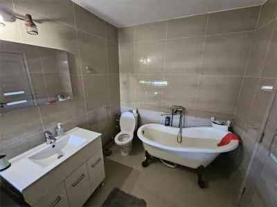 Appartement 2 Pièces à Louer en Immeuble ANL, Târgoviște - foto 8