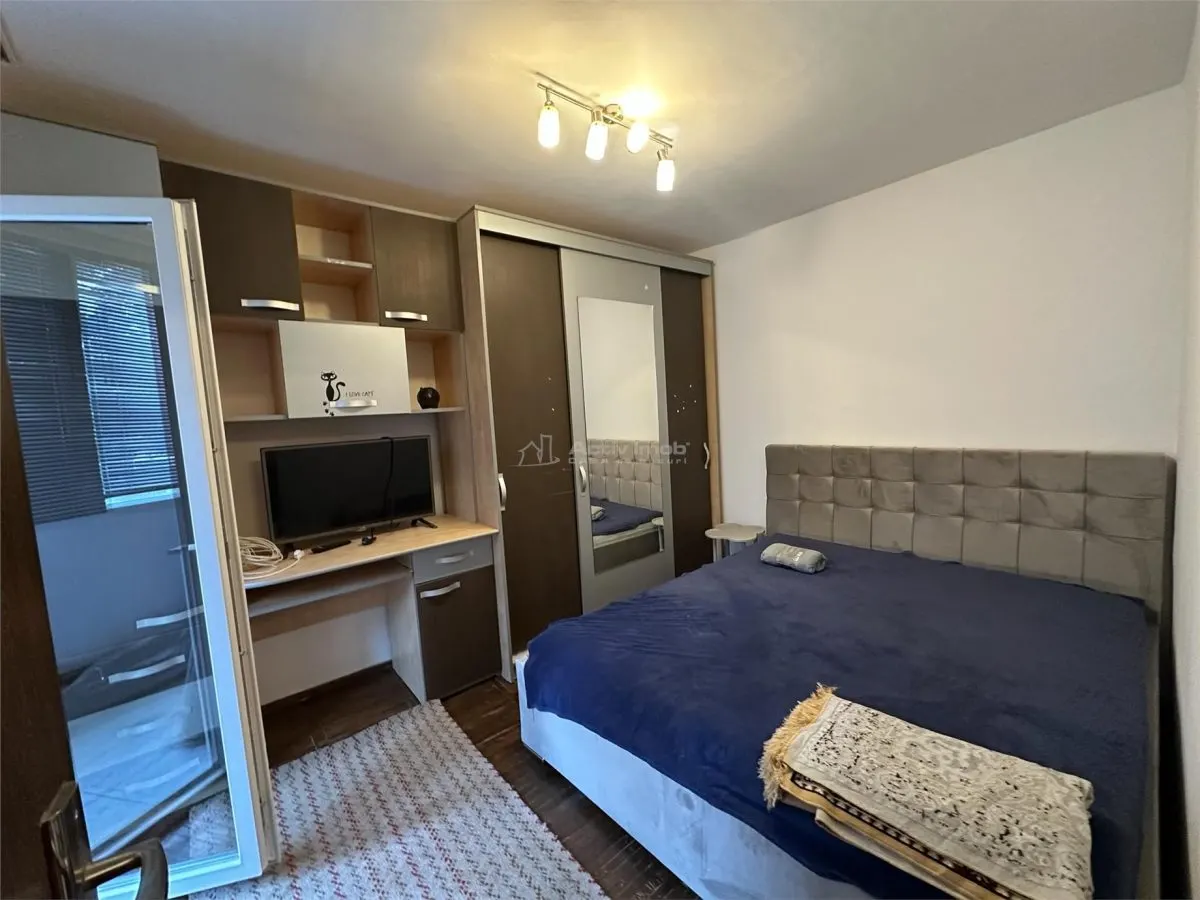Resita, Appartement 2 Chambres, 1er Étage, Distribué Semi-Ouvert, Moroasa - foto 4