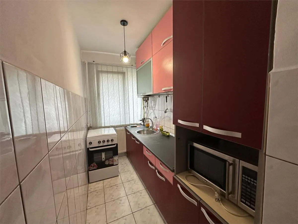 Resita, Appartement 2 Chambres, 1er Étage, Distribué Semi-Ouvert, Moroasa - foto 10