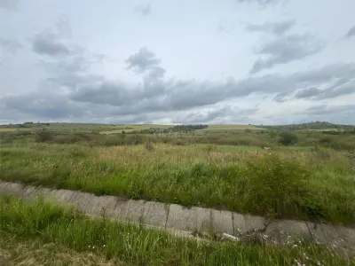 Lugoj, Terrain 16.800 m² avec 80m de Façade sur Route de Contournement - foto 11