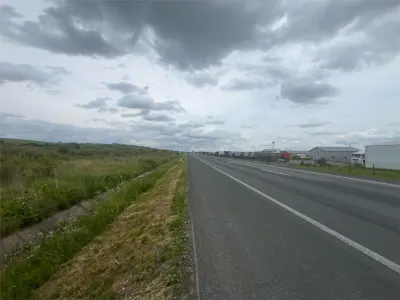 Lugoj, Terrain 16.800 m² avec 80m de Façade sur Route de Contournement - foto 13