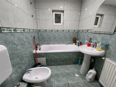 3-Bedroom Apartment, 73 sqm, 3rd Floor, Furnished & Equipped, Dorobanți - foto 9