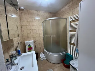 Caransebes, 4-Bedroom House, Pipirig Zone - foto 12
