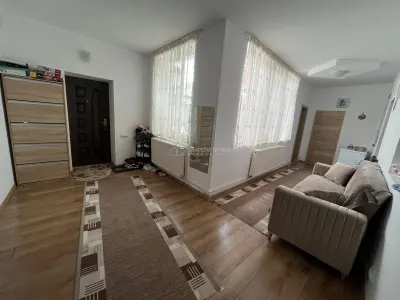 Caransebes, 4-Bedroom House, Pipirig Zone - foto 15