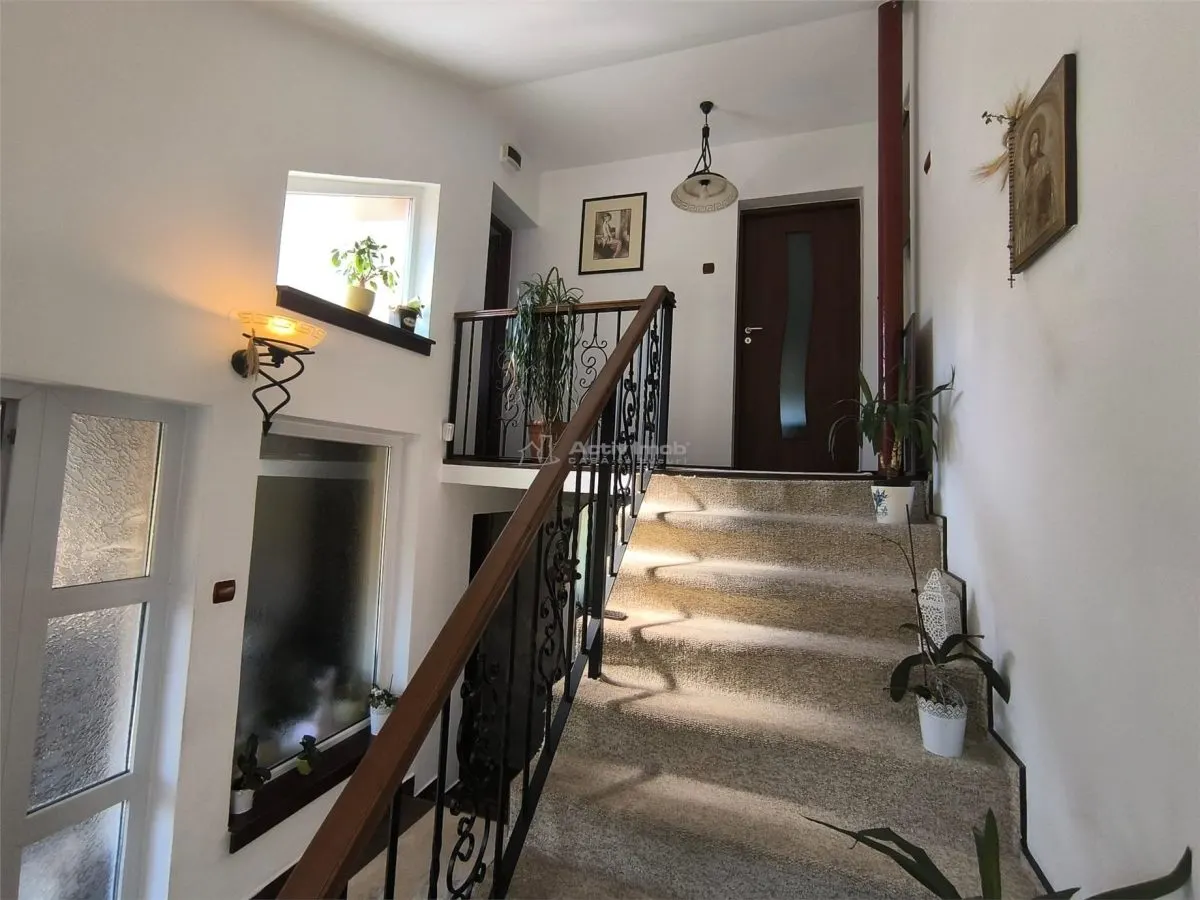 Villa Charmante P+1, Zone Muncitoresc, Resita – 135 m² - foto 12