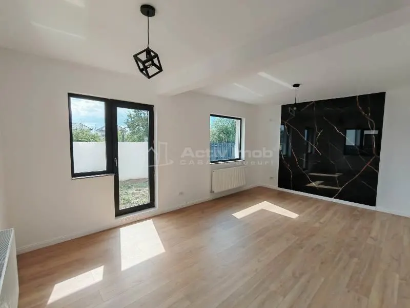 Vanzare - Casa Individuala – Garaj – Prelungirea Ghencea – Margelelor – 225.000 Euro - COMISION 0% ! - foto 2