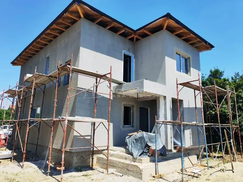 Venta - Villa Independiente - Magurele - Cerca del Centro - Calefacción por Suelo - €206.000 - foto 2
