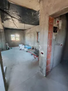 Venta - Villa Independiente - Magurele - Cerca del Centro - Calefacción por Suelo - €206.000 - foto 11