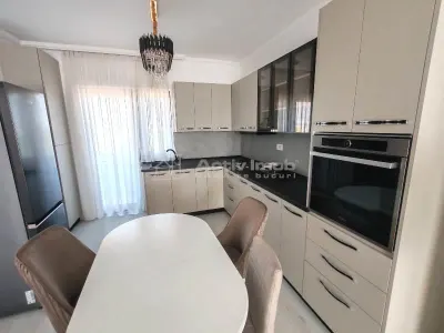 Venta - Villa Independiente - Magurele - Cerca del Centro - Calefacción por Suelo - €206.000 - foto 16