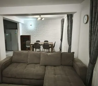 Villa Moderne - Pipera Azur - 4 Chambres - 2 Salles de Bain - 100m² - Récemment Rénovée - Voluntari