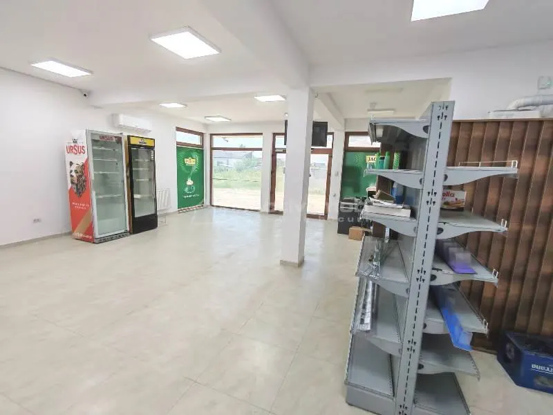 混合用途物业：商铺 + 公寓 + 单间，克林塞尼 - foto 6