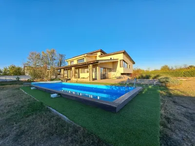 Luxury Villa with Swimming Pool - Buftea - 8 Bedrooms - 4 Bathrooms - 620sqm - 2500sqm Plot - Samurcasi