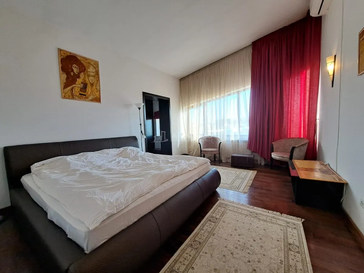 Luxury Villa with Swimming Pool - Buftea - 8 Bedrooms - 4 Bathrooms - 620sqm - 2500sqm Plot - foto 11
