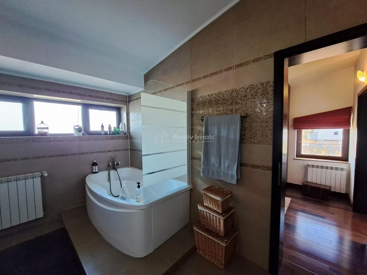 Luxury Villa with Swimming Pool - Buftea - 8 Bedrooms - 4 Bathrooms - 620sqm - 2500sqm Plot - foto 15