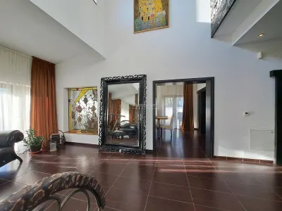 Luxury Villa with Swimming Pool - Buftea - 8 Bedrooms - 4 Bathrooms - 620sqm - 2500sqm Plot - foto 9
