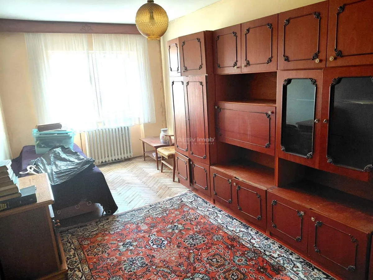 Appartement 3 Chambres Traversant, 3e Étage, Centre de Baia Mare - foto 3