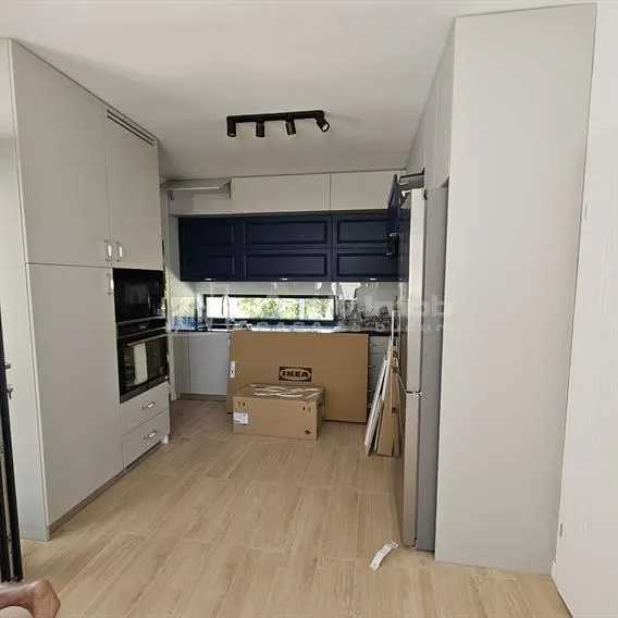 Villa Neuve – Terrain 290 m² – Quartier Latin – Accès Prelungirea Ghencea - foto 3