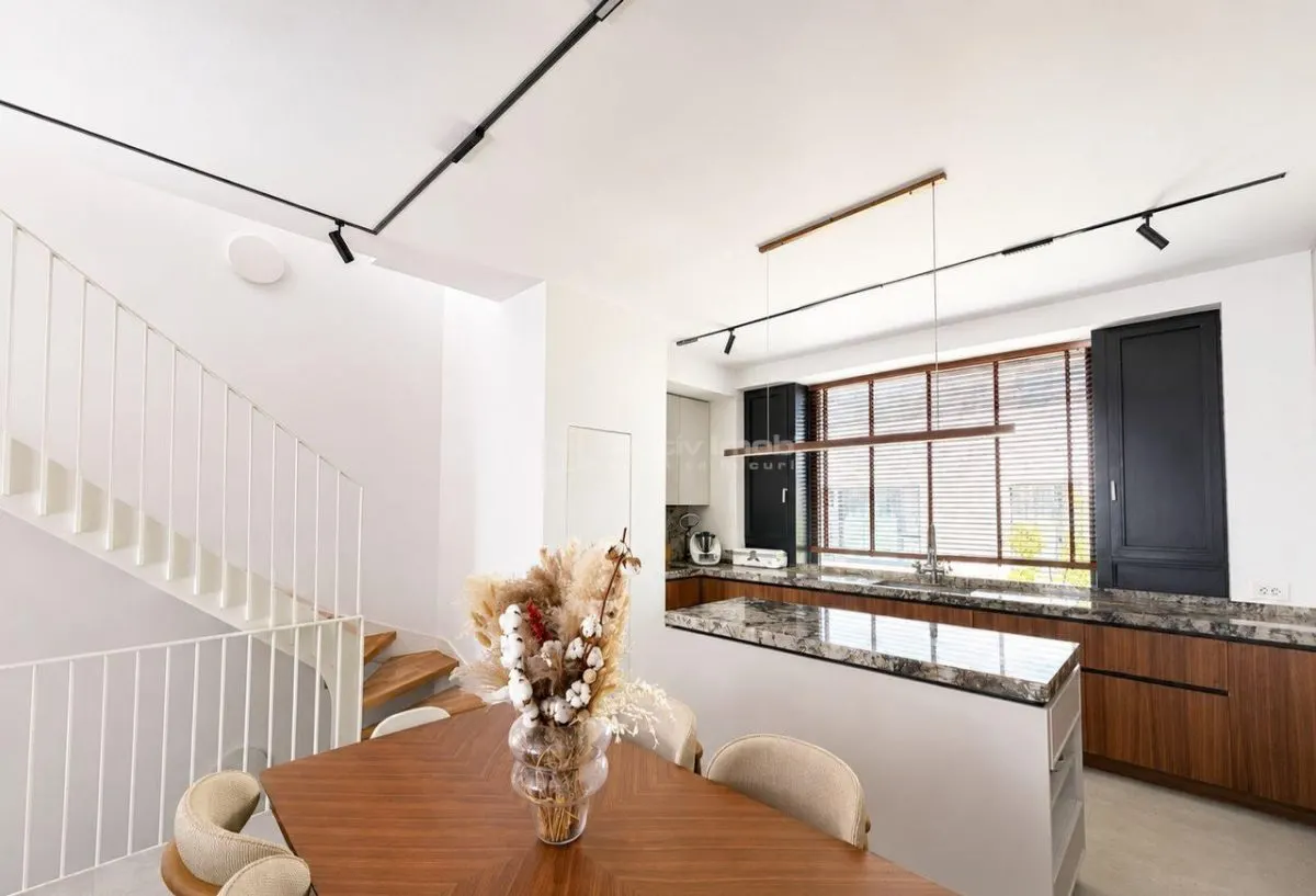Villa Townhouse de Luxe – Avalon Estate Pipera – 4 Chambres, 4 Salles de Bain – 210sqm - foto 3